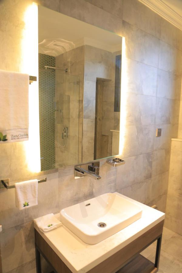 Zara Garden Hotel And Apartments Kampala Kültér fotó